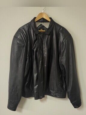 Men's Vintage Neiman Marcus Black 100%  Leather Bomber Jacket Size 48